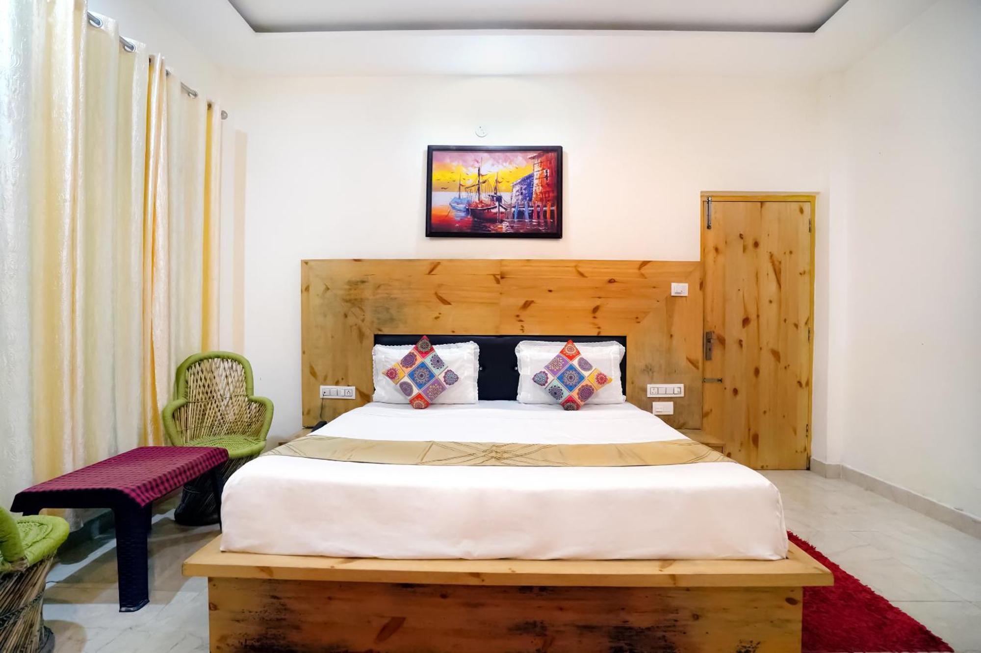 Хостел The Bunksters Mcleodganj, Dharmkot Мак-Леод-Гейндж Экстерьер фото